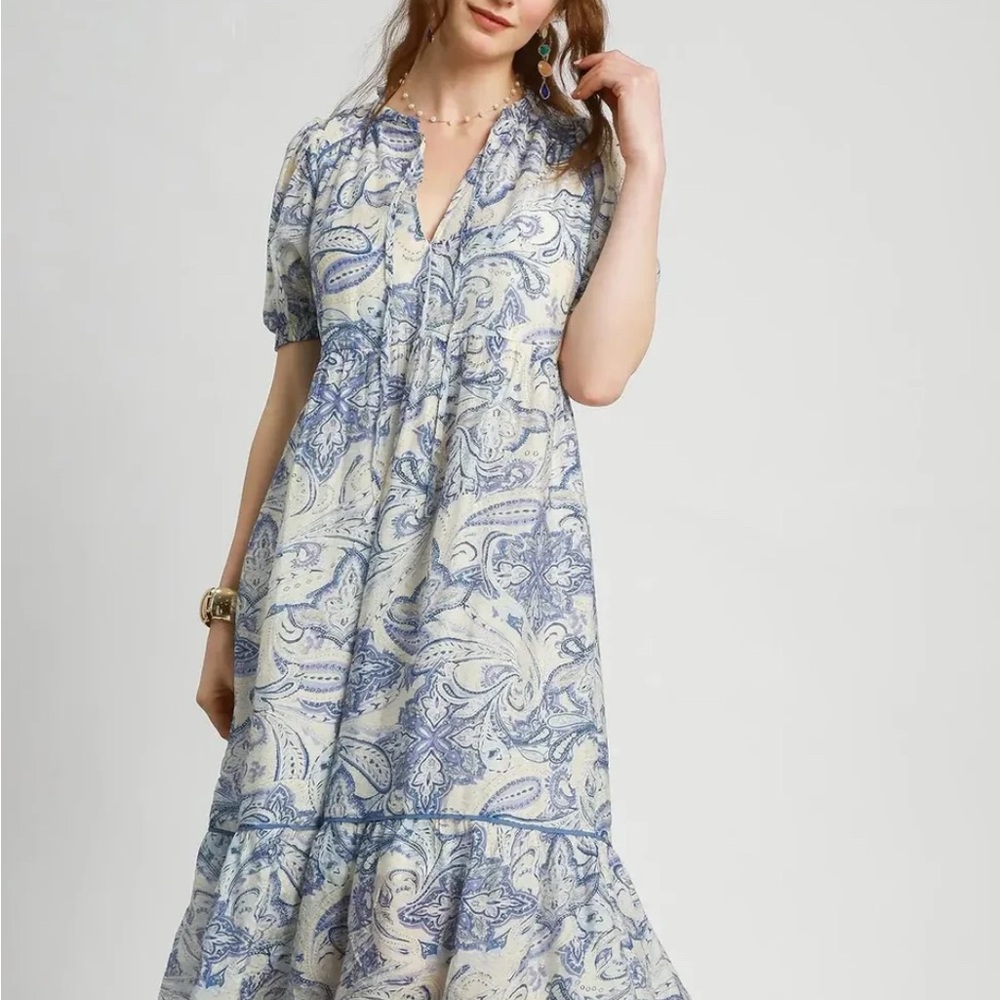 Umgee Blue and Cream Paisley Midi Dress NWT